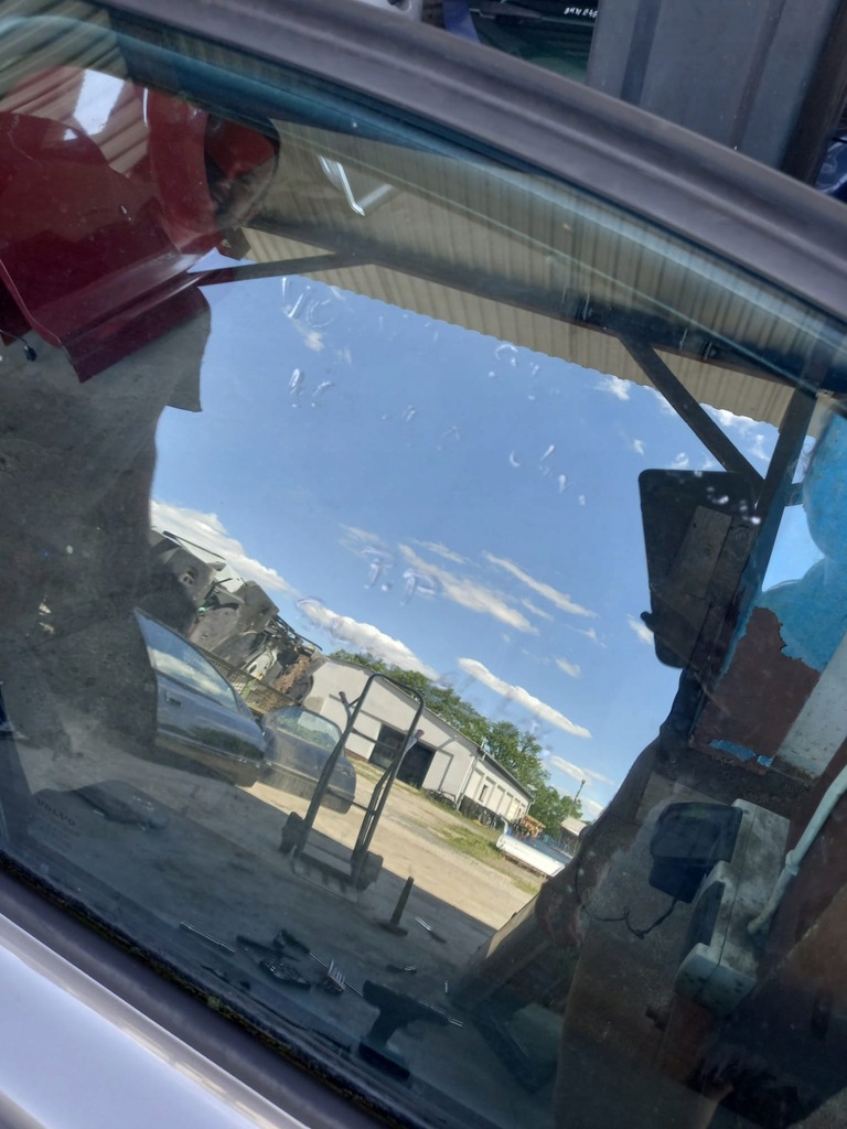 фото №10, Volvo s40 дверь правый перед 462-46