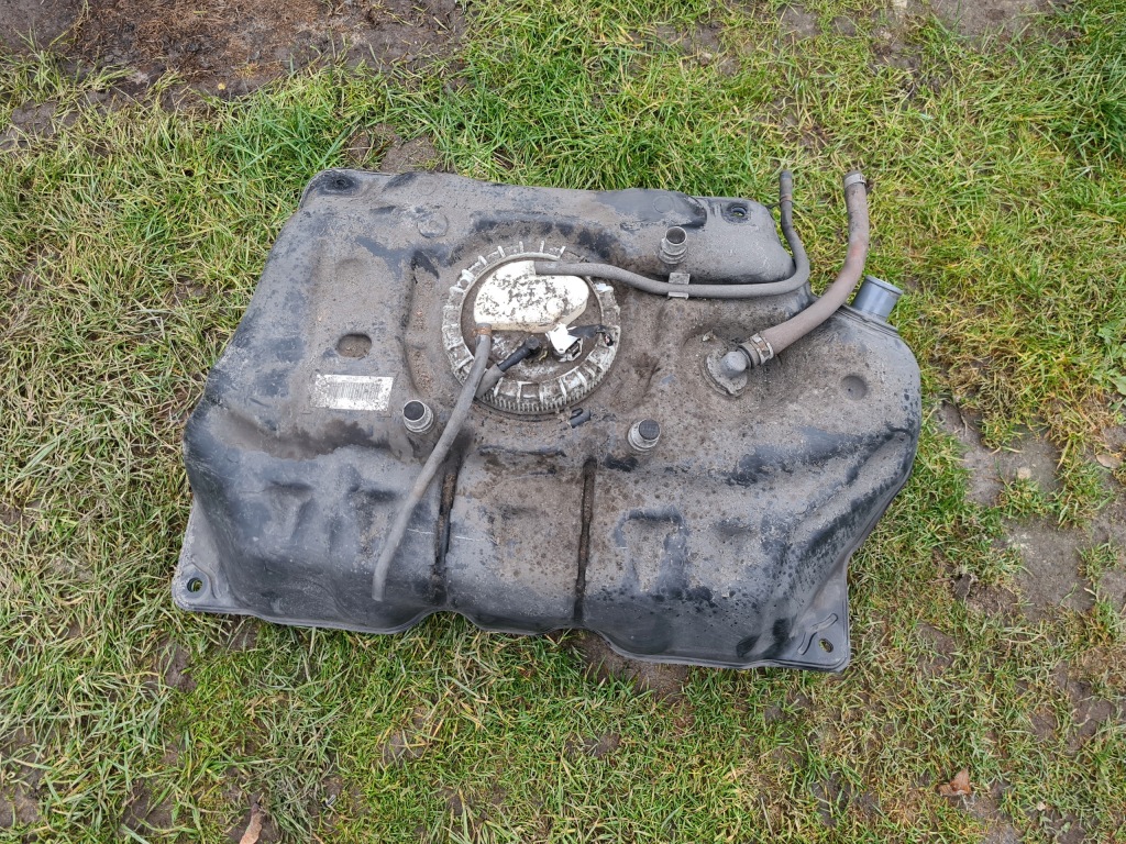 фото №1, Toyota urban cruiser бак топлива bak 1.33