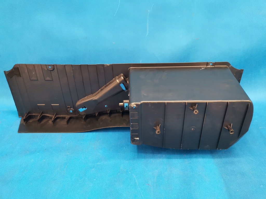 фото №6, Bmw x5 f15 14r xdrive 30 d 190kw бардачок защита аккумулятор ниша багажника