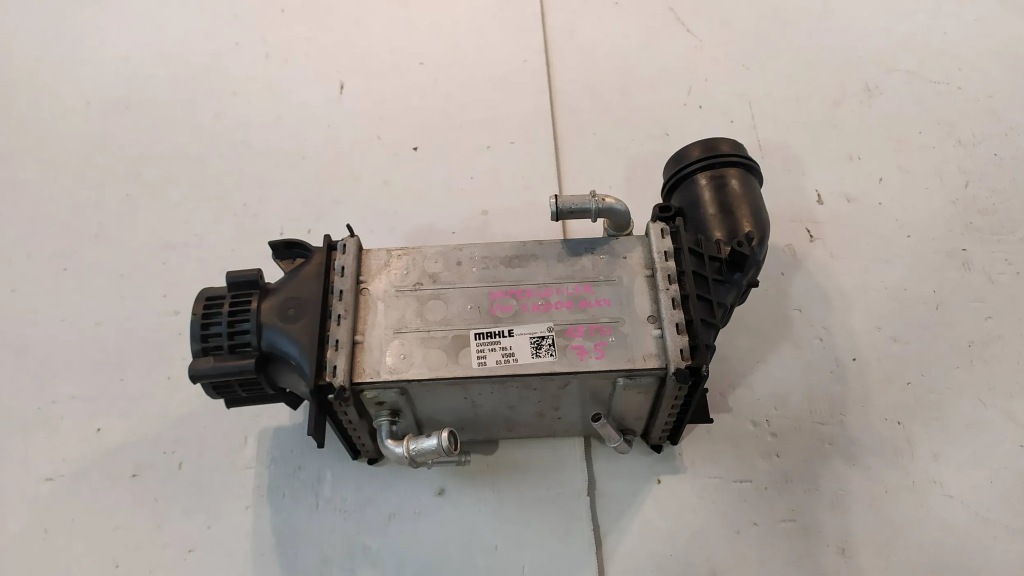 Радиатор интеркулер vw golf viii Недорого