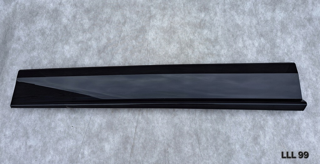 фото №1, Молдинг двері лівий перед audi q8 4m8853959