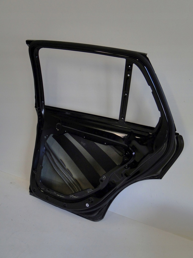 фото №10, Mercedes glc 253 x253 дверь задние правое 040 suv a2537300405 a2537320410