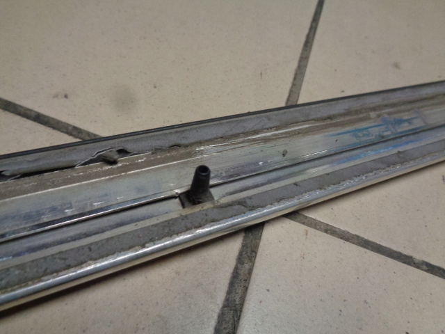 фото №13, Молдинг правий перед з хром vw phaeton 02-10 lr6v зелений