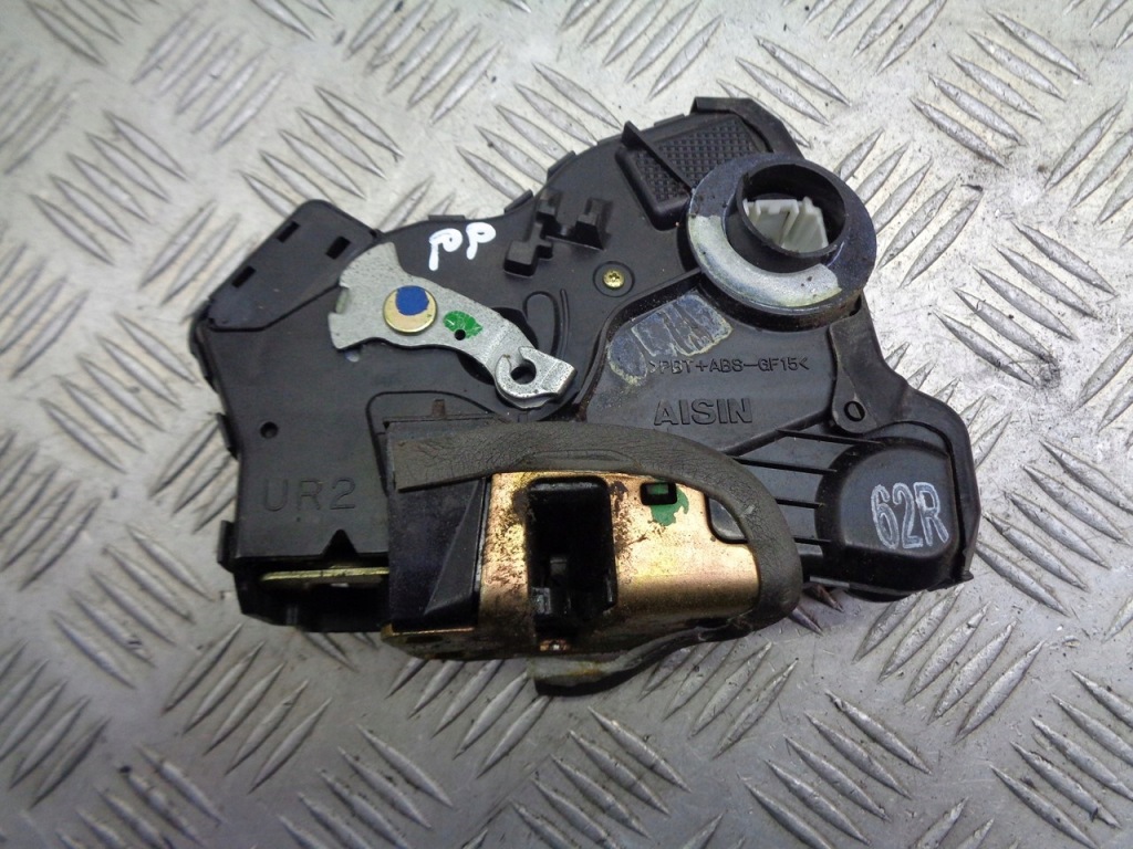 фото №1, Замок дверь правый перед toyota avensis t25 2pin