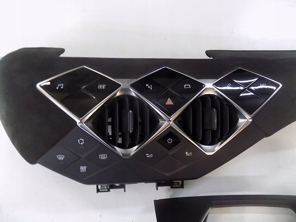 фото №1, Citroen ds3 crossback панель кондиционера оригинал