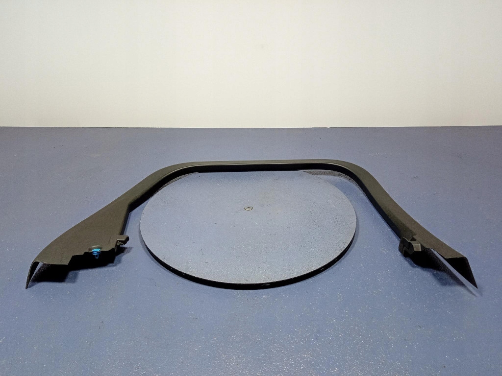 фото №1, Volvo v90 ii рамка защита дверь левый задняя 31403979