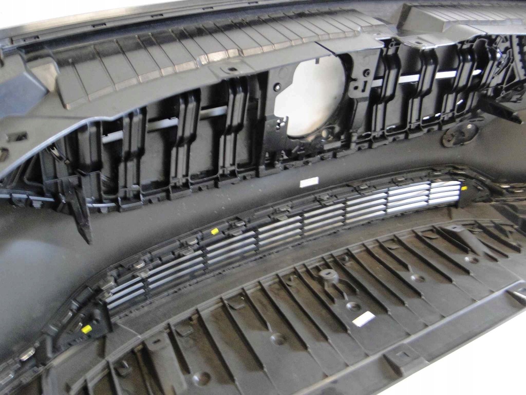 фото №9, Mercedes eqa h243 243 бампер передний верхний часть