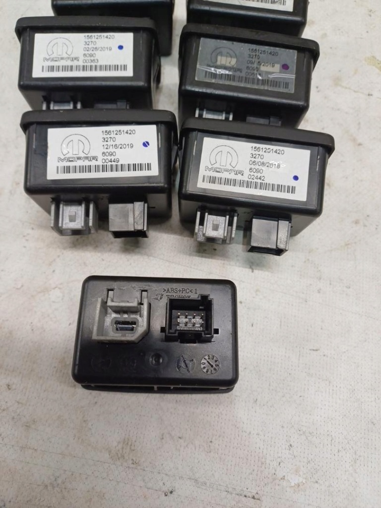 Купити Роз'єм з'єднувач usb aux alfa romeo giulietta рестайлінг