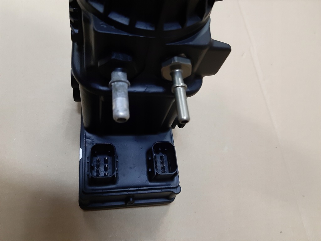 Mercedes actros euro 6 насос adblue a0001405978 Недорого