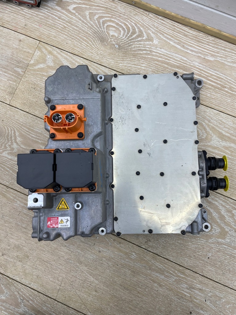 фото №1, Модуль блок керування перетворювач porsche taycan 9j1915539cl