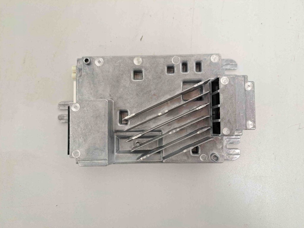 фото №1, Bmw x4 g02 2023 усилитель аудио rp base r basic