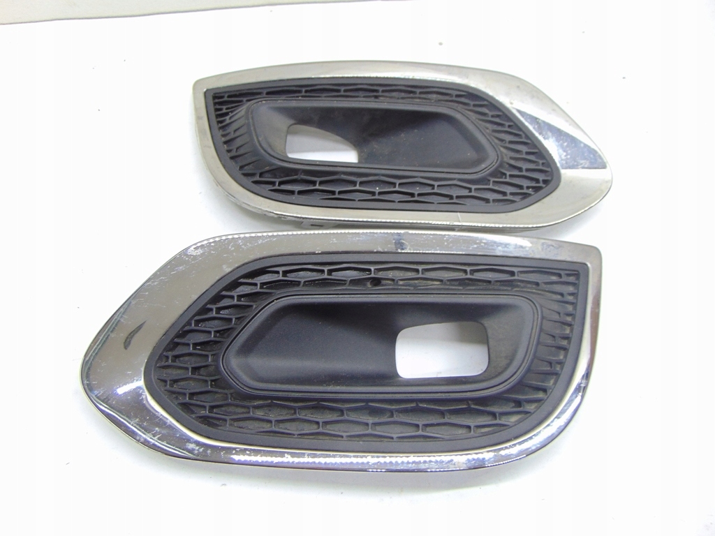 фото №1, Решітка бампера правий перед renault kadjar lift 261a23692r