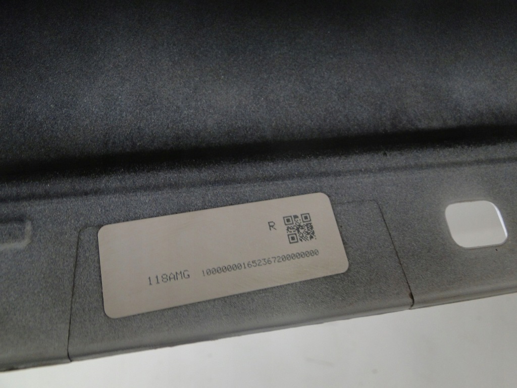 Mercedes накладка  порог правая amg порог порог cla 118 c118 x118 w118 в Украине