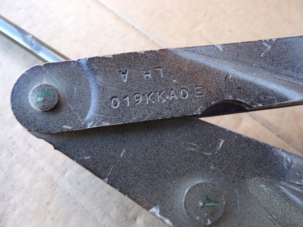 фото №8, Петля капот правый левый discovery iv комплект