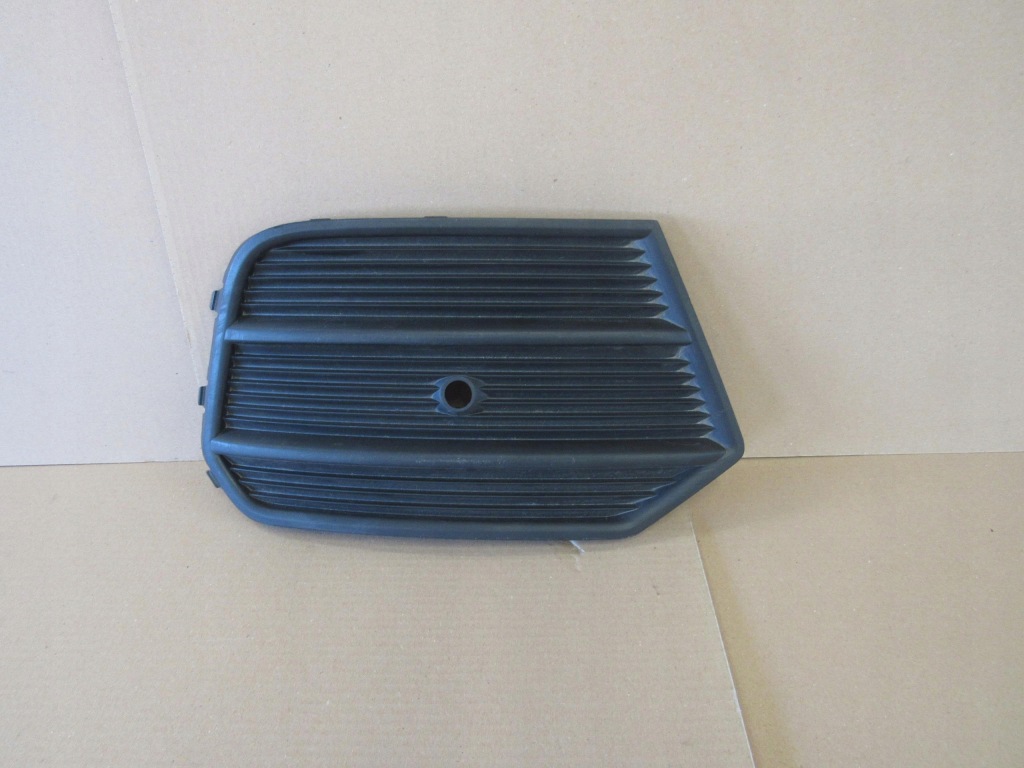 фото №1, Audi q3 lift 2014-2018 решётка радиатора бампера правый перед