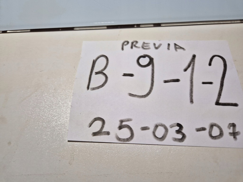 фото №8, Toyota previa xr30, xr40 ii 2002 лампа потолочный задняя