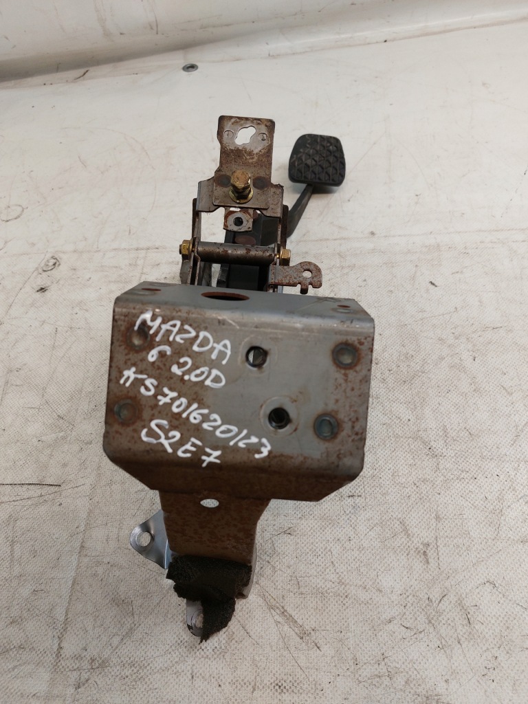 фото №3, Педаль тормоза основание mazda 6 i 2.0d