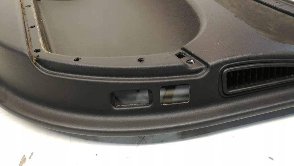 фото №6, Обшивка дверь правый перед audi q7 alcantara 4l1