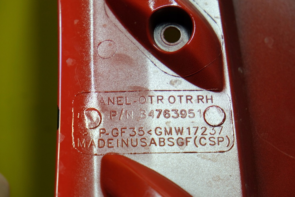 фото №11, Chevrolet corvette c8 2020 2021- крила задня r usa