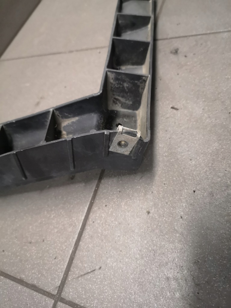 фото №7, Напрямна бампера правий задня vw touareg 7l6807862