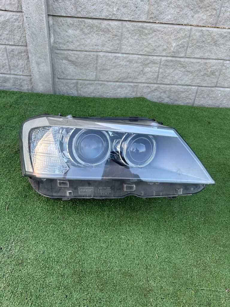 фото №1, Bmw x3 f25 bi-xenon поворотный лампа передняя
