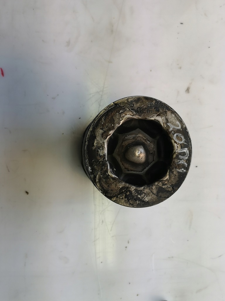 фото №1, Поршень renault 2.0 dci nissan