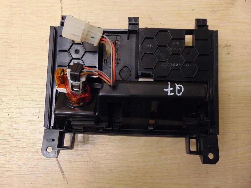 фото №4, Попільничка прикурювач audi q7 сріблястий dekor