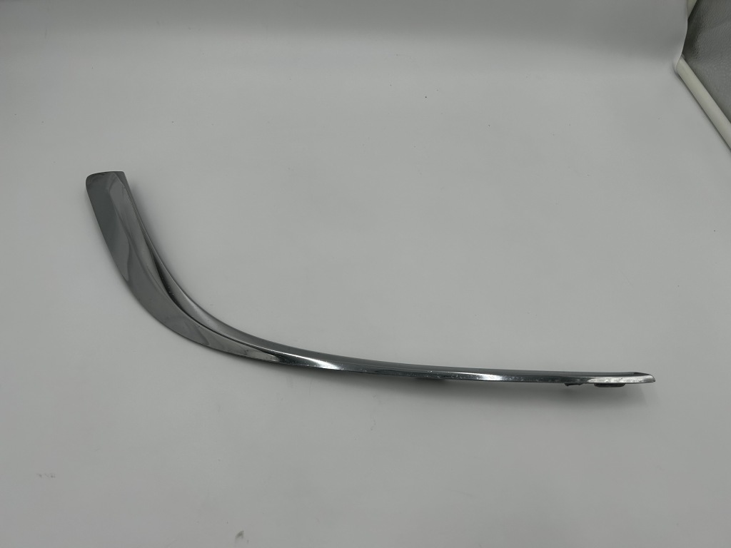 Купить Opel astra iv j правый  хром решётки бампера