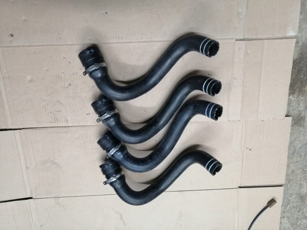 фото №1, Grande punto 1.4 turbo wąż труба радіатора wody