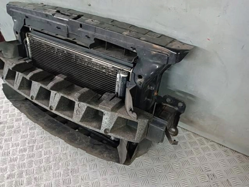 фото №5, Pas передній радіатор комплект yeti 2.0 tdi автоматична коробка передач