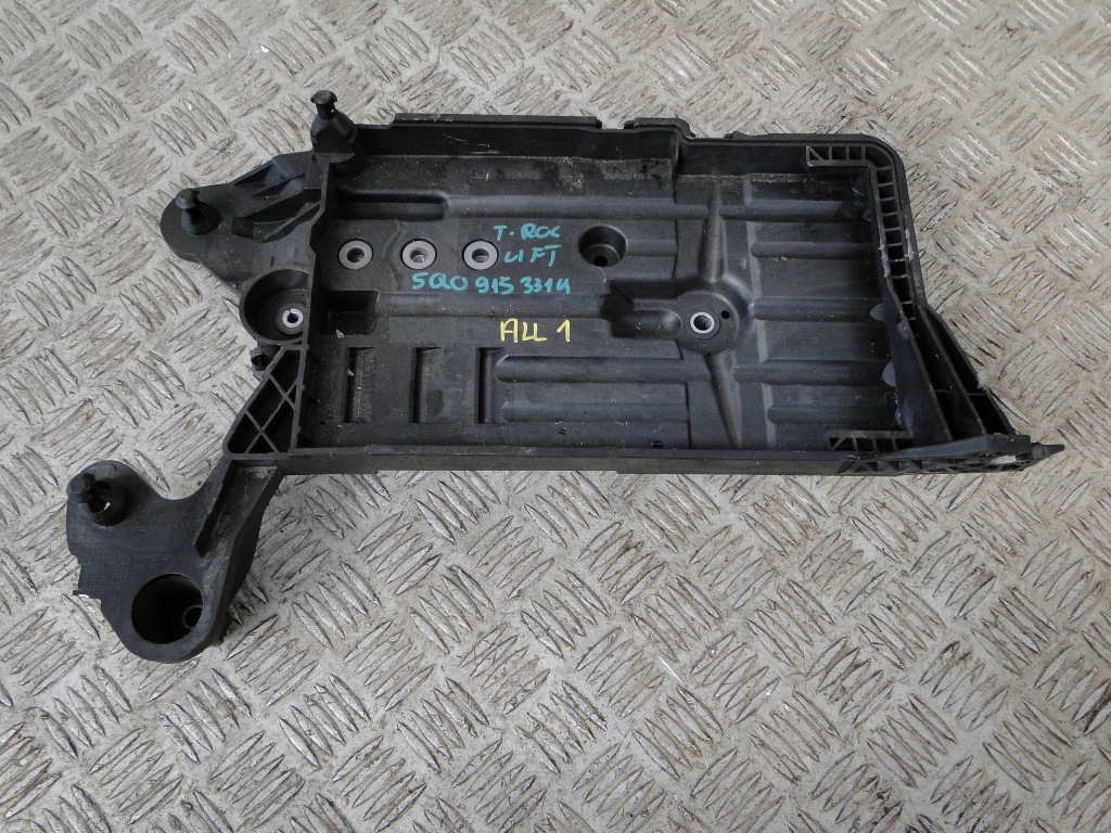 Основа акумулятор vw t-roc 2ga рестайлінг  5q0915331k Ціна