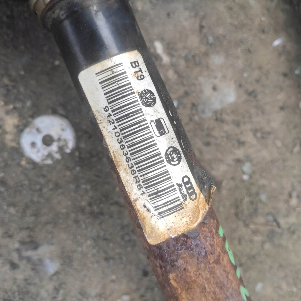 Приводной вал шрус  левая правая seat ibiza 4 iv skoda vw 1.2b 6r0407762 с Разборки