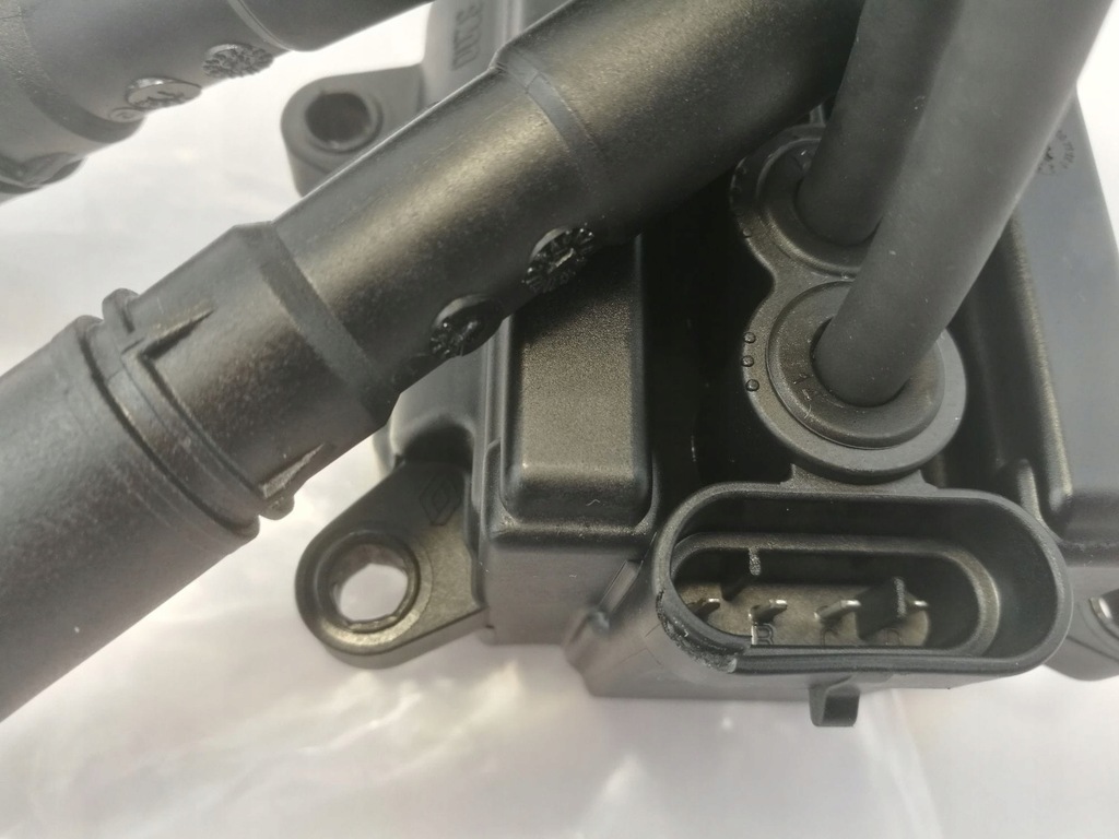 фото №3, Катушка зажигания renault kangoo i clio ii 1.2 16v 8200084401 оригинал
