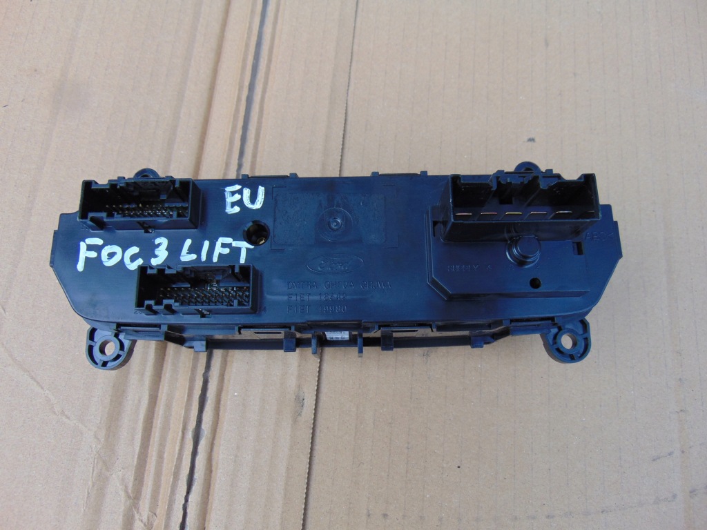 фото №4, Ford focus mk3 lift панель кондиционера
