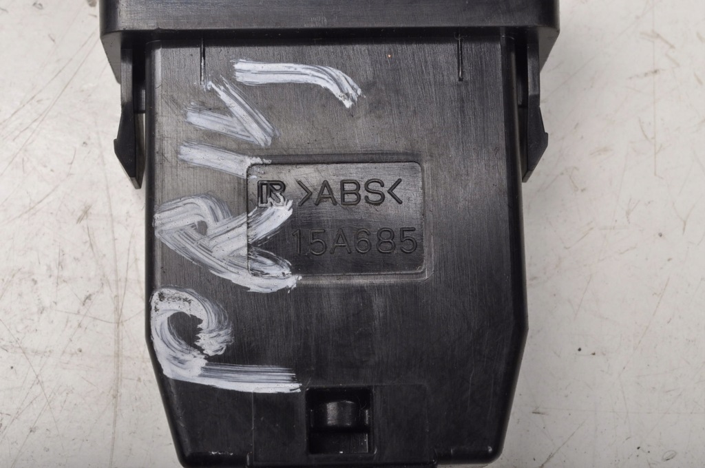 фото №2, Toyota prius ii кнопка гальма ручного 15a685