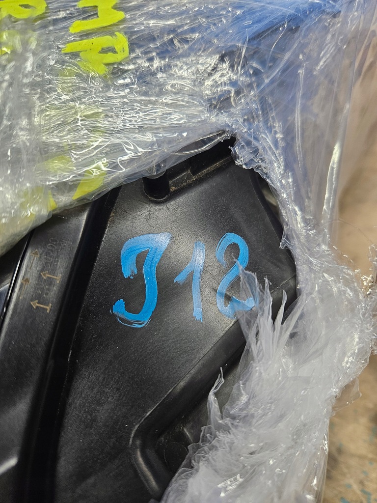 фото №16, Лампа правая matrix audi a6 c8 4k0941040a комплектная