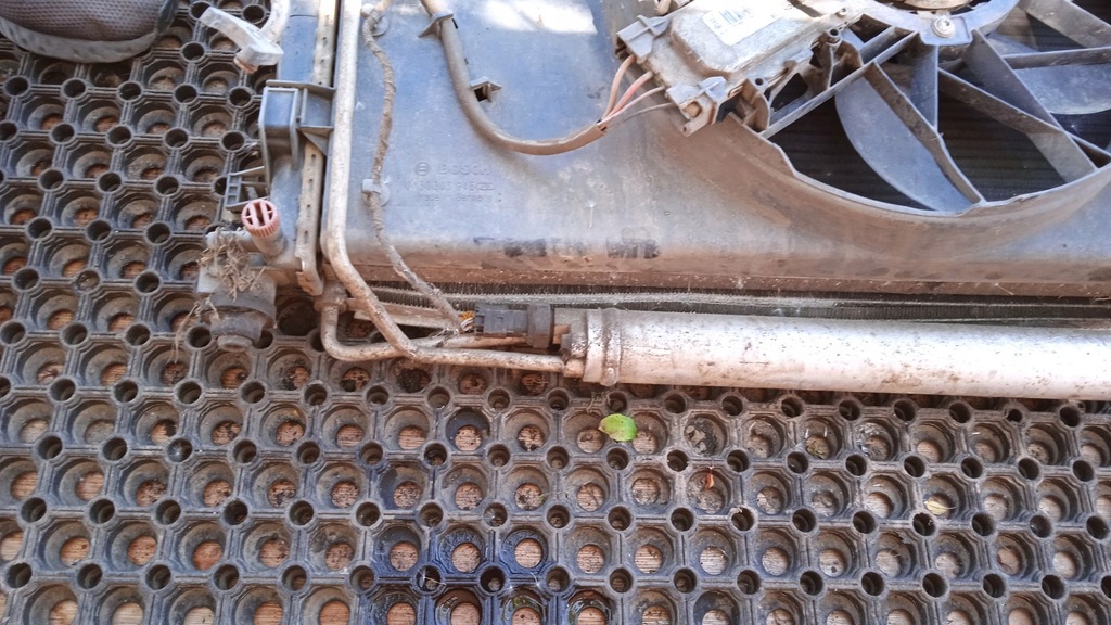 фото №15, Mercedes w169 1.5b радиатор вентилятор комплект