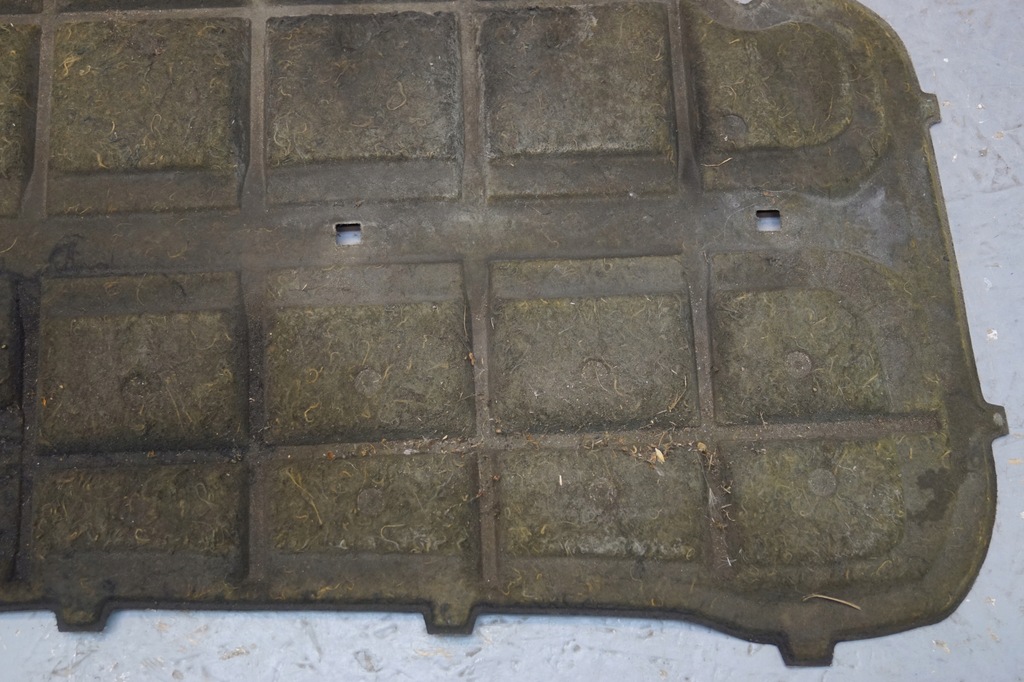 фото №10, Vw touran i шумоизоляция капот + клипсы w673