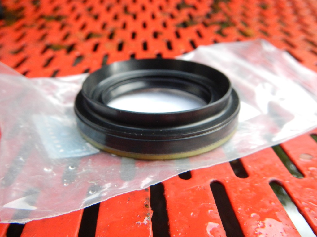 фото №2, Ущільнювач піввісь lcc products lccp07270 383428h500 renault