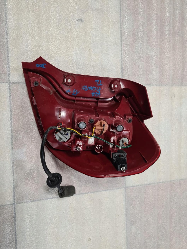 фото №3, Kia picanto 3 2017 - rok лампа задняя левая 92401g6000