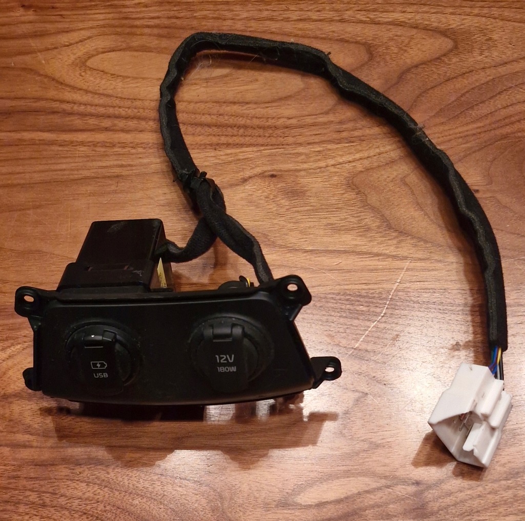 фото №1, Роз'єм port usb тунель kia sportage iv 4 96125-c5010