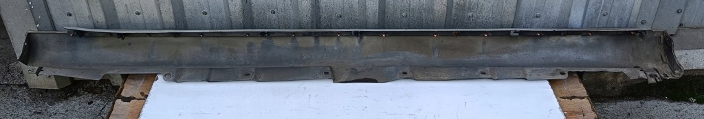 Toyota avensis t25 2 05 r накладка  защита накладка порога  левая универсал 1c0 Цена