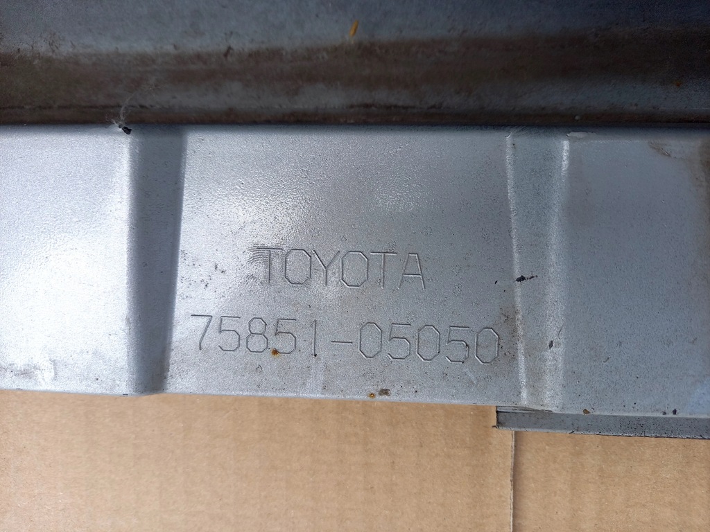 фото №7, Toyota avensis t29 порог молдинг порог правая оригинал!