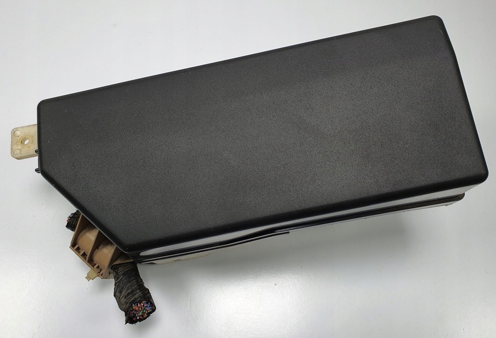 фото №1, Коробка предохранителей mazda rx-8 rx8 mb100900n