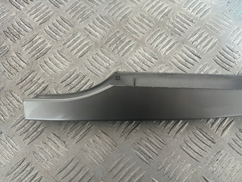 Купити Renault megane 3 заглушка рейлінг ліве задні 738876878r