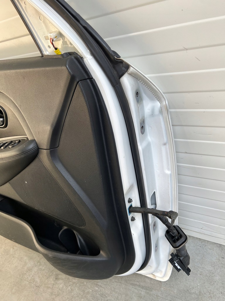 фото №7, Дверь левый перед передние kia carens iv 4