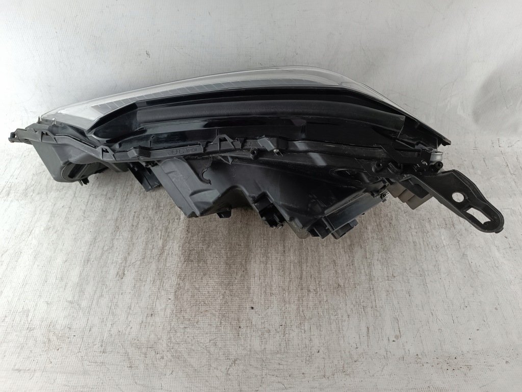 Lexus ux 2018-2022 лампа права full led - europa Київ