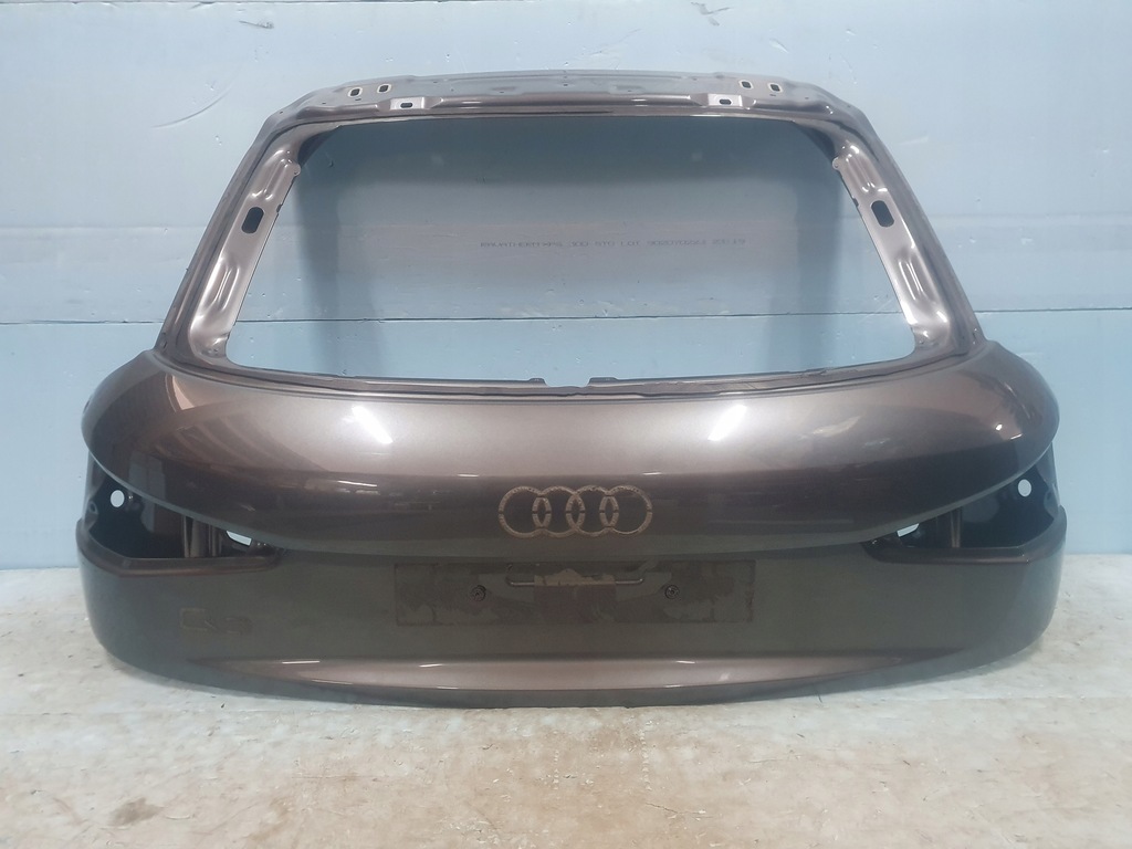 фото №1, Крышка багажника багажника audi q3 8u0 задняя