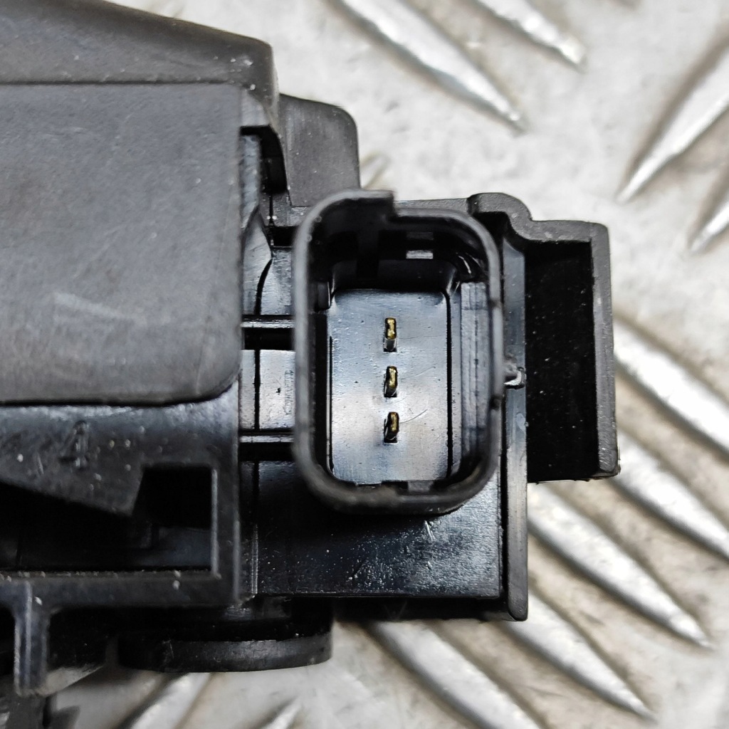 фото №5, Opel crossland x 2022 замок кришки задній / багажника