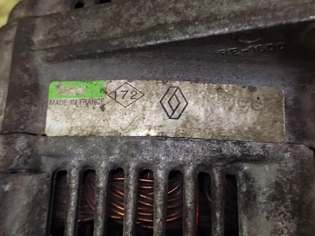 Renault kangoo 1 1.4 генератор Зі Шроту